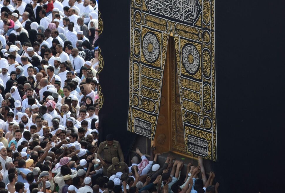 people gathering inside Mecca