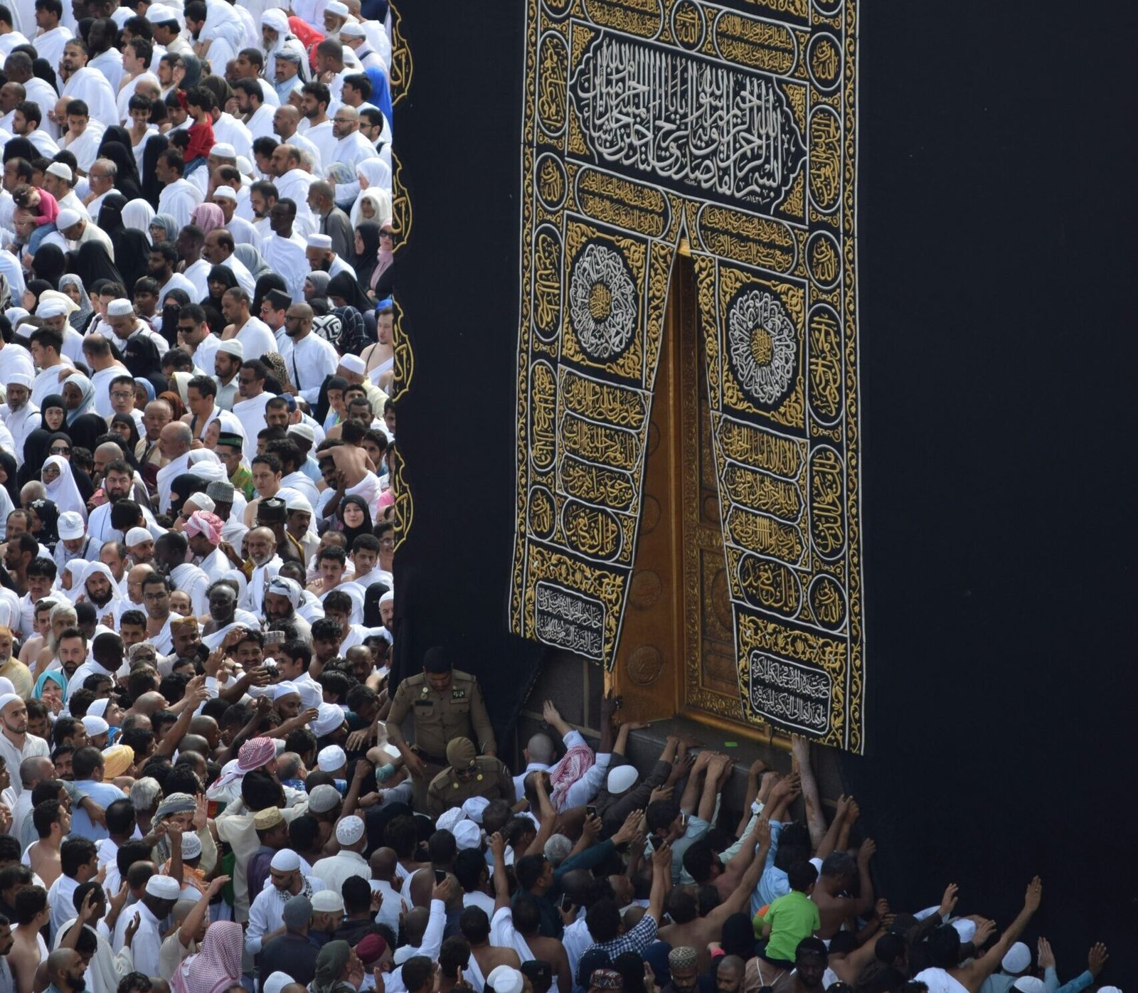 people gathering inside Mecca